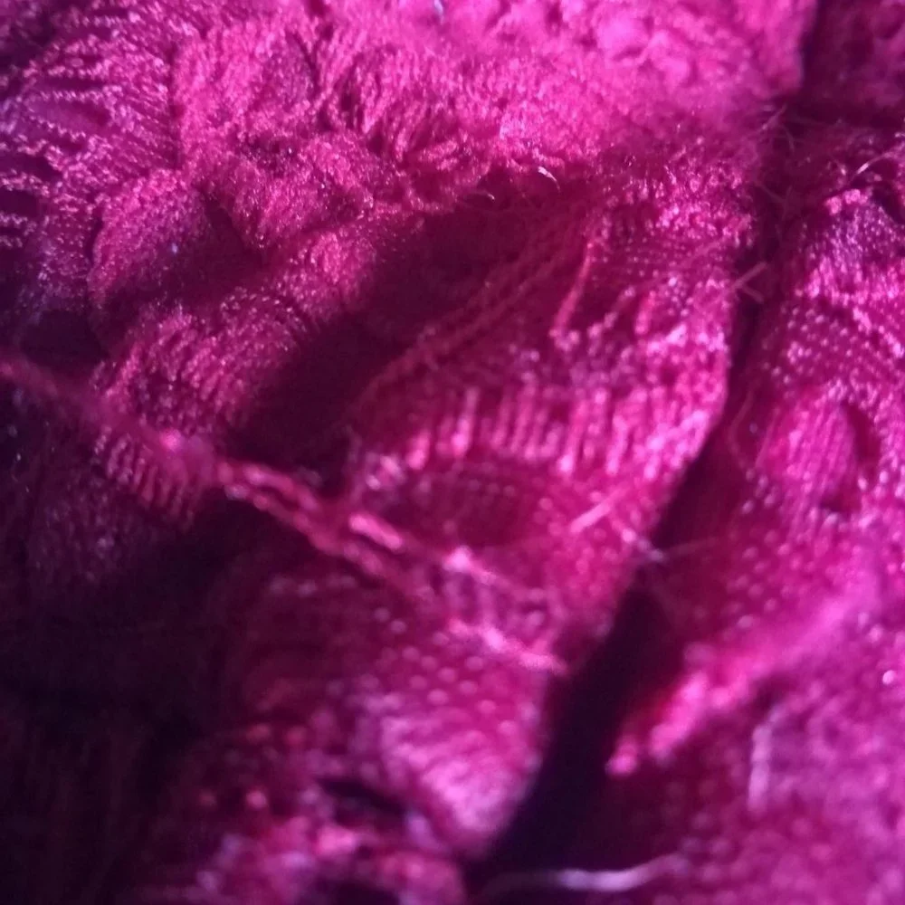 🌹🌹Marciano Red Lace Reveal and Conceal Maxi Dress🌹🌹 - Picture 8 of 8